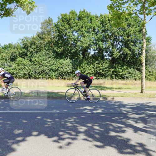 09.08.2026 - GEWOBA Citytriathlon Bremen Michael Burmester http://msf.ph/oto/9960674 09.08.2026 12:53:14 Radfahren 555, 600, 604, 748, 855, 920, 1015, 1129 meine-sportfotos.de