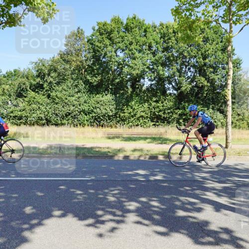 09.08.2026 - GEWOBA Citytriathlon Bremen Michael Burmester http://msf.ph/oto/9960679 09.08.2026 12:53:20 Radfahren 600, 748, 920, 1015 meine-sportfotos.de