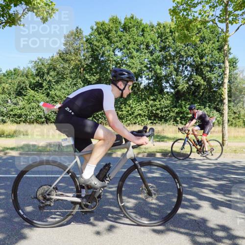 09.08.2026 - GEWOBA Citytriathlon Bremen Michael Burmester http://msf.ph/oto/9960693 09.08.2026 12:53:39 Radfahren 559, 571, 609, 638, 687, 749, 770, 776, 814, 823, 1114 meine-sportfotos.de