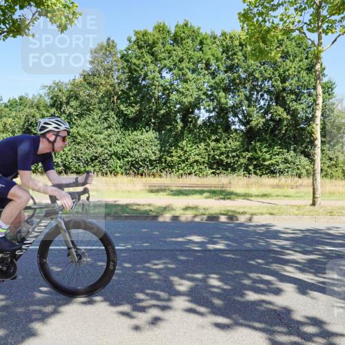 09.08.2026 - GEWOBA Citytriathlon Bremen Michael Burmester http://msf.ph/oto/9960694 09.08.2026 12:53:40 Radfahren 559, 571, 609, 638, 687, 749, 770, 776, 814, 823, 869, 1114 meine-sportfotos.de