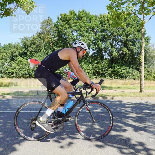 09.08.2026 - GEWOBA Citytriathlon Bremen Michael Burmester http://msf.ph/oto/9960704 09.08.2026 12:54:00 Radfahren 552, 572, 678, 728, 758, 804, 846, 869, 901, 939, 981, 1101, 1119, 1124, 1138 meine-sportfotos.de