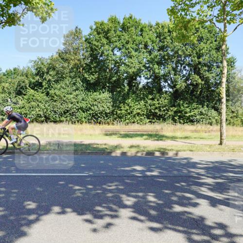 09.08.2026 - GEWOBA Citytriathlon Bremen Michael Burmester http://msf.ph/oto/9960706 09.08.2026 12:54:02 Radfahren 552, 572, 678, 728, 758, 788, 804, 846, 939, 981, 1101, 1119, 1124, 1138 meine-sportfotos.de