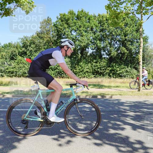 09.08.2026 - GEWOBA Citytriathlon Bremen Michael Burmester http://msf.ph/oto/9960707 09.08.2026 12:54:04 Radfahren 552, 566, 572, 678, 728, 758, 788, 790, 792, 804, 846, 939, 981, 1101, 1119, 1124, 1138 meine-sportfotos.de