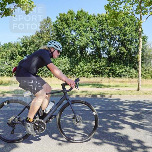 09.08.2026 - GEWOBA Citytriathlon Bremen Michael Burmester http://msf.ph/oto/9960711 09.08.2026 12:54:06 Radfahren 552, 566, 572, 678, 728, 758, 788, 790, 792, 804, 846, 861, 939, 981, 1101, 1119, 1124, 1138 meine-sportfotos.de