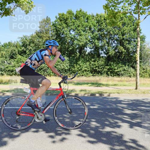 09.08.2026 - GEWOBA Citytriathlon Bremen Michael Burmester http://msf.ph/oto/9960716 09.08.2026 12:54:10 Radfahren 552, 566, 572, 577, 728, 758, 788, 790, 792, 804, 846, 861, 895, 939, 981, 1006, 1101, 1119, 1124, 1138 meine-sportfotos.de