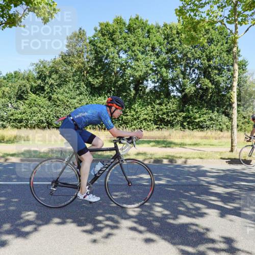 09.08.2026 - GEWOBA Citytriathlon Bremen Michael Burmester http://msf.ph/oto/9960717 09.08.2026 12:54:11 Radfahren 552, 566, 572, 577, 728, 758, 788, 790, 792, 804, 846, 861, 895, 939, 981, 1006, 1101, 1119, 1124, 1138 meine-sportfotos.de