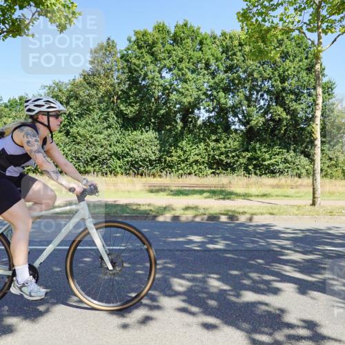 09.08.2026 - GEWOBA Citytriathlon Bremen Michael Burmester http://msf.ph/oto/9960719 09.08.2026 12:54:12 Radfahren 552, 566, 577, 728, 788, 790, 792, 804, 846, 861, 895, 939, 981, 1006, 1101, 1119, 1124, 1138 meine-sportfotos.de