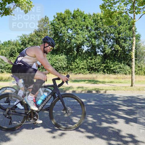 09.08.2026 - GEWOBA Citytriathlon Bremen Michael Burmester http://msf.ph/oto/9960721 09.08.2026 12:54:14 Radfahren 552, 566, 577, 728, 781, 788, 790, 792, 804, 846, 861, 895, 939, 981, 1006, 1101, 1119, 1124, 1138 meine-sportfotos.de