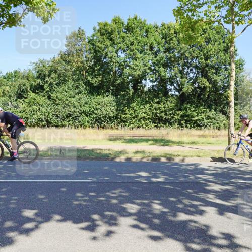 09.08.2026 - GEWOBA Citytriathlon Bremen Michael Burmester http://msf.ph/oto/9960723 09.08.2026 12:54:18 Radfahren 552, 566, 577, 781, 788, 790, 792, 804, 846, 861, 864, 895, 981, 1006 meine-sportfotos.de