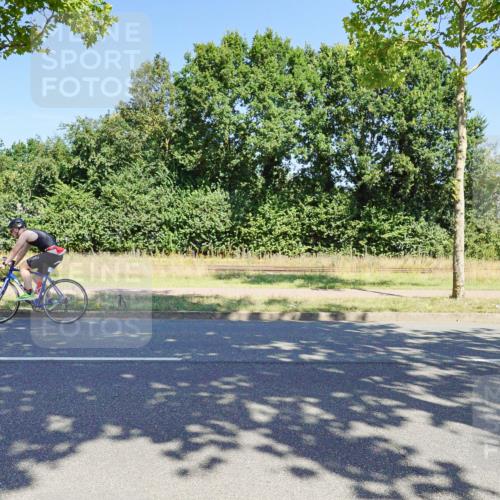 09.08.2026 - GEWOBA Citytriathlon Bremen Michael Burmester http://msf.ph/oto/9960724 09.08.2026 12:54:19 Radfahren 552, 566, 577, 639, 781, 788, 790, 792, 804, 846, 861, 864, 895, 1006 meine-sportfotos.de