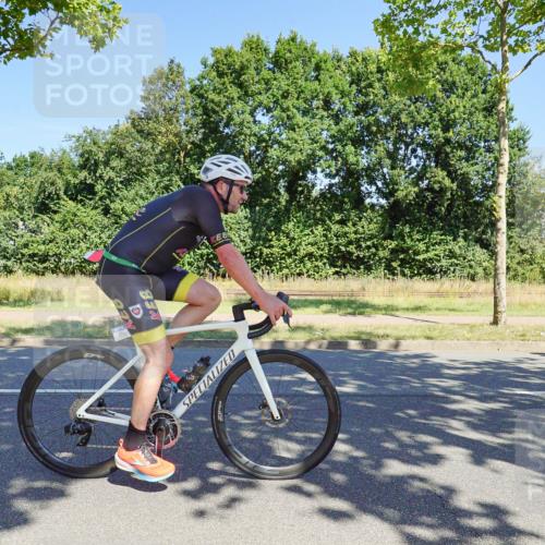 09.08.2026 - GEWOBA Citytriathlon Bremen Michael Burmester http://msf.ph/oto/9960728 09.08.2026 12:54:25 Radfahren 574, 577, 639, 781, 812, 816, 861, 864, 895, 1006, 1127 meine-sportfotos.de
