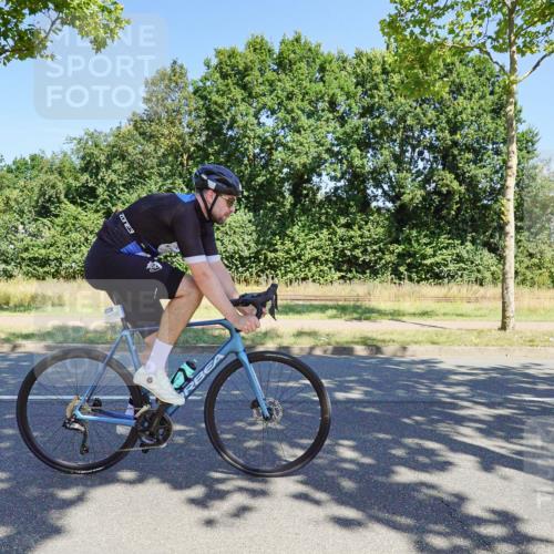 09.08.2026 - GEWOBA Citytriathlon Bremen Michael Burmester http://msf.ph/oto/9960736 09.08.2026 12:54:36 Radfahren 574, 639, 733, 744, 812, 816, 864, 1118, 1127, 1142 meine-sportfotos.de