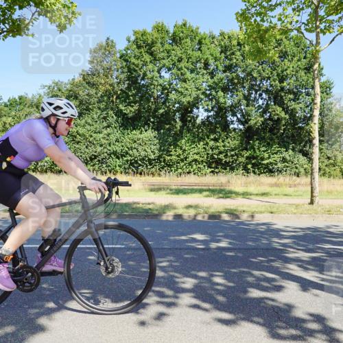 09.08.2026 - GEWOBA Citytriathlon Bremen Michael Burmester http://msf.ph/oto/9960767 09.08.2026 12:55:27 Radfahren 705, 789, 918, 930, 938, 948, 960, 1111, 1131, 1147 meine-sportfotos.de