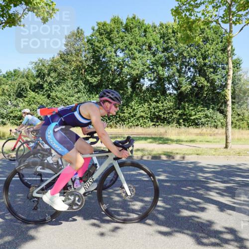 09.08.2026 - GEWOBA Citytriathlon Bremen Michael Burmester http://msf.ph/oto/9960774 09.08.2026 12:55:35 Radfahren 653, 675, 694, 872, 918, 938, 948, 960, 1111, 1131, 1147 meine-sportfotos.de