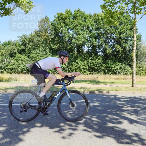 09.08.2026 - GEWOBA Citytriathlon Bremen Michael Burmester http://msf.ph/oto/9960802 09.08.2026 12:56:14 Radfahren 564, 664, 673, 759, 763, 780, 810, 819, 897, 912, 1005, 1126 meine-sportfotos.de