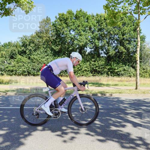 09.08.2026 - GEWOBA Citytriathlon Bremen Michael Burmester http://msf.ph/oto/9960810 09.08.2026 12:56:22 Radfahren 664, 671, 673, 759, 912, 1017, 1113, 1126 meine-sportfotos.de