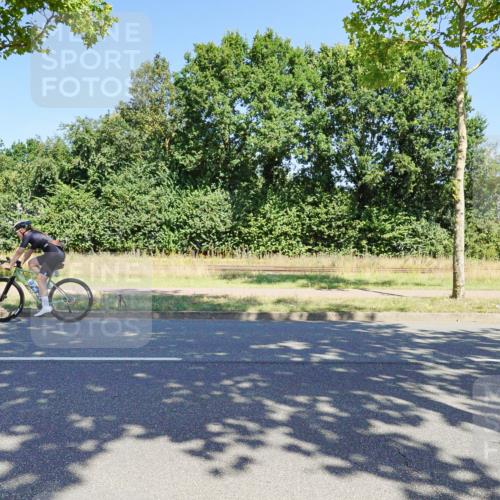 09.08.2026 - GEWOBA Citytriathlon Bremen Michael Burmester http://msf.ph/oto/9960828 09.08.2026 12:56:54 Radfahren 601, 620, 637, 740, 762, 767, 840, 1012 meine-sportfotos.de