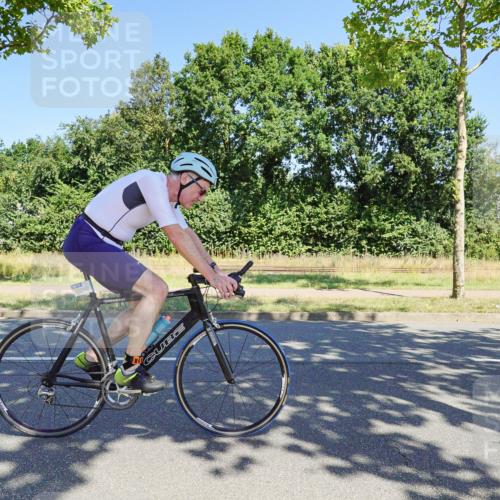 09.08.2026 - GEWOBA Citytriathlon Bremen Michael Burmester http://msf.ph/oto/9960838 09.08.2026 12:57:07 Radfahren 601, 620, 637, 696, 766, 806, 844, 896, 972, 1012, 1109 meine-sportfotos.de