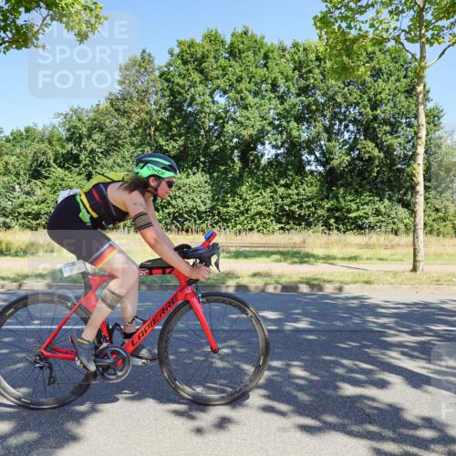 09.08.2026 - GEWOBA Citytriathlon Bremen Michael Burmester http://msf.ph/oto/9960840 09.08.2026 12:57:11 Radfahren 586, 637, 696, 766, 806, 844, 886, 896, 972, 1109 meine-sportfotos.de