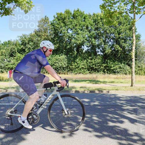 09.08.2026 - GEWOBA Citytriathlon Bremen Michael Burmester http://msf.ph/oto/9960849 09.08.2026 12:57:20 Radfahren 586, 603, 806, 838, 858, 886, 972, 982 meine-sportfotos.de