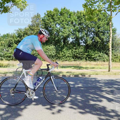 09.08.2026 - GEWOBA Citytriathlon Bremen Michael Burmester http://msf.ph/oto/9960857 09.08.2026 12:57:28 Radfahren 586, 603, 701, 702, 834, 838, 858, 886, 982 meine-sportfotos.de
