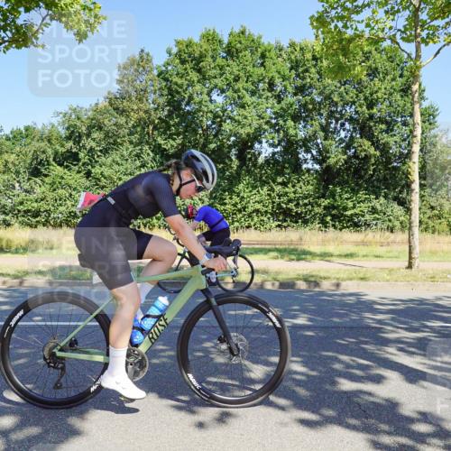 09.08.2026 - GEWOBA Citytriathlon Bremen Michael Burmester http://msf.ph/oto/9960862 09.08.2026 12:57:41 Radfahren 627, 701, 702, 707, 834, 888, 1136, 1153 meine-sportfotos.de