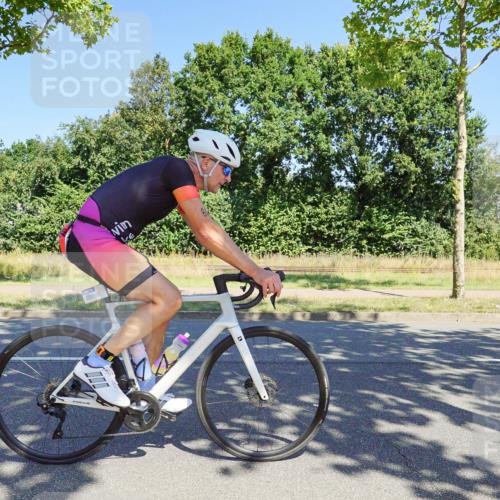 09.08.2026 - GEWOBA Citytriathlon Bremen Michael Burmester http://msf.ph/oto/9960871 09.08.2026 12:57:52 Radfahren 548, 627, 707, 711, 718, 809, 888, 919, 954, 998, 1136, 1153 meine-sportfotos.de