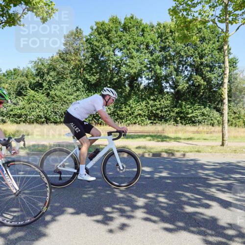 09.08.2026 - GEWOBA Citytriathlon Bremen Michael Burmester http://msf.ph/oto/9960874 09.08.2026 12:57:58 Radfahren 548, 602, 625, 707, 711, 718, 809, 919, 931, 943, 954, 998, 1003, 1121, 1136 meine-sportfotos.de