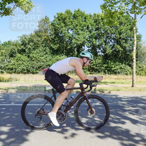 09.08.2026 - GEWOBA Citytriathlon Bremen Michael Burmester http://msf.ph/oto/9960877 09.08.2026 12:58:01 Radfahren 548, 602, 625, 711, 718, 809, 919, 931, 943, 954, 998, 1003, 1121 meine-sportfotos.de