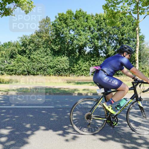 09.08.2026 - GEWOBA Citytriathlon Bremen Michael Burmester http://msf.ph/oto/9960880 09.08.2026 12:58:05 Radfahren 548, 578, 602, 625, 711, 718, 809, 919, 931, 943, 954, 976, 998, 1003, 1121, 1154 meine-sportfotos.de