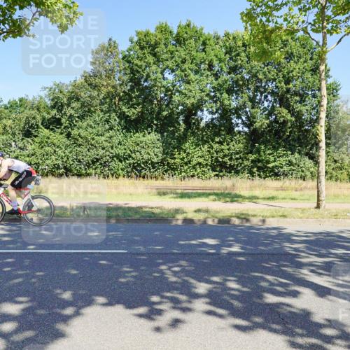 09.08.2026 - GEWOBA Citytriathlon Bremen Michael Burmester http://msf.ph/oto/9960888 09.08.2026 12:58:23 Radfahren 651, 796, 798, 976, 1154 meine-sportfotos.de