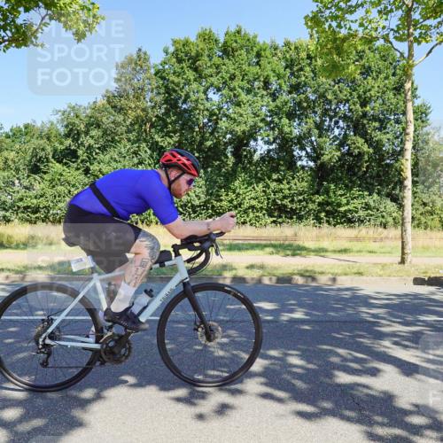 09.08.2026 - GEWOBA Citytriathlon Bremen Michael Burmester http://msf.ph/oto/9960893 09.08.2026 12:58:32 Radfahren 796, 876, 968, 1132 meine-sportfotos.de
