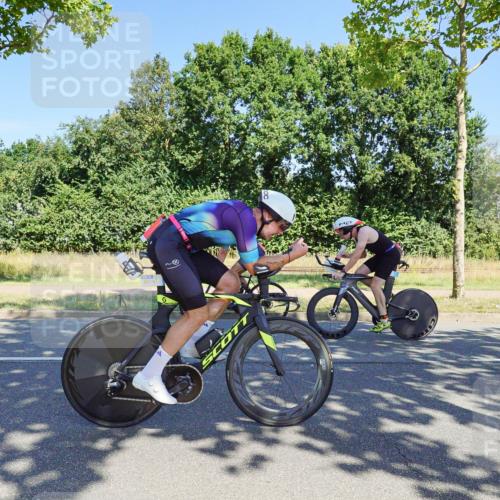 09.08.2026 - GEWOBA Citytriathlon Bremen Michael Burmester http://msf.ph/oto/9960908 09.08.2026 12:59:09 Radfahren 588, 656, 672, 732, 1148 meine-sportfotos.de