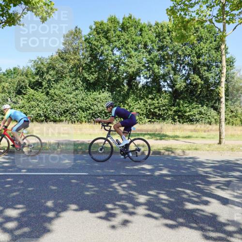 09.08.2026 - GEWOBA Citytriathlon Bremen Michael Burmester http://msf.ph/oto/9960919 09.08.2026 12:59:31 Radfahren 635, 658, 693, 712, 805 meine-sportfotos.de