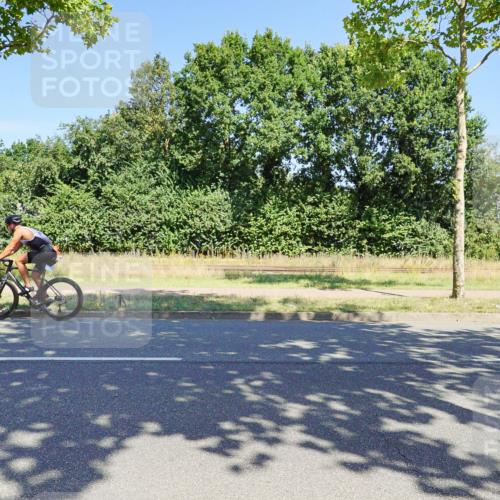 09.08.2026 - GEWOBA Citytriathlon Bremen Michael Burmester http://msf.ph/oto/9960921 09.08.2026 12:59:34 Radfahren 635, 658, 693, 712, 805, 817 meine-sportfotos.de