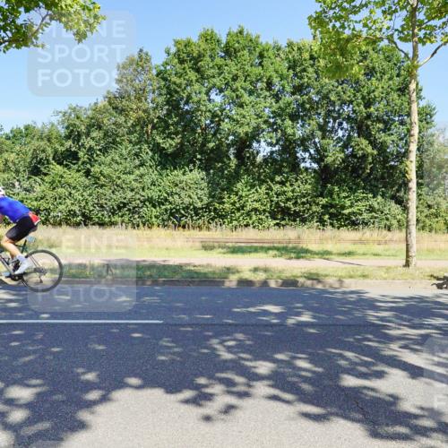 09.08.2026 - GEWOBA Citytriathlon Bremen Michael Burmester http://msf.ph/oto/9960928 09.08.2026 12:59:45 Radfahren 658, 712, 800, 817, 923, 951, 956 meine-sportfotos.de