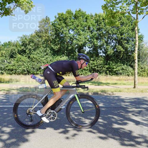 09.08.2026 - GEWOBA Citytriathlon Bremen Michael Burmester http://msf.ph/oto/9960940 09.08.2026 12:59:57 Radfahren 543, 771, 800, 849, 923, 942, 951, 956, 1159 meine-sportfotos.de