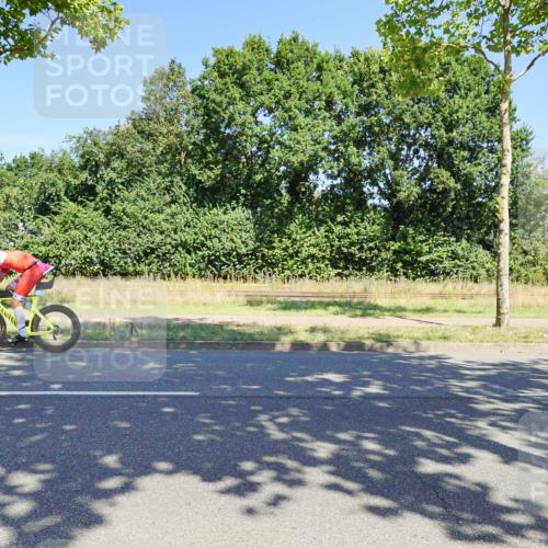09.08.2026 - GEWOBA Citytriathlon Bremen Michael Burmester http://msf.ph/oto/9960942 09.08.2026 13:00:04 Radfahren 543, 674, 771, 849, 942, 1159 meine-sportfotos.de