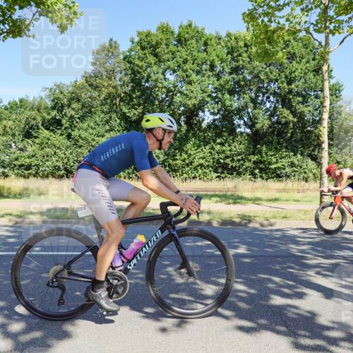 09.08.2026 - GEWOBA Citytriathlon Bremen Michael Burmester http://msf.ph/oto/9960956 09.08.2026 13:00:24 Radfahren 621, 660, 661, 753, 1010, 1128 meine-sportfotos.de