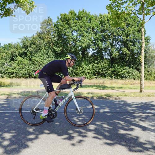 09.08.2026 - GEWOBA Citytriathlon Bremen Michael Burmester http://msf.ph/oto/9960964 09.08.2026 13:00:34 Radfahren 621, 633, 649, 661, 700, 720, 870, 915, 940, 989, 1010, 1104, 1123 meine-sportfotos.de