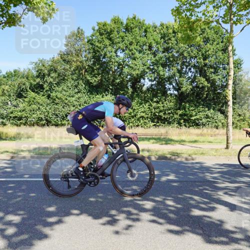 09.08.2026 - GEWOBA Citytriathlon Bremen Michael Burmester http://msf.ph/oto/9960965 09.08.2026 13:00:35 Radfahren 621, 633, 649, 700, 720, 870, 915, 940, 989, 1010, 1104, 1123 meine-sportfotos.de