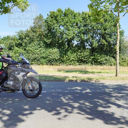 09.08.2026 - GEWOBA Citytriathlon Bremen Michael Burmester http://msf.ph/oto/9960972 09.08.2026 13:00:41 Radfahren 621, 633, 649, 700, 720, 870, 915, 933, 940, 989, 1104, 1123 meine-sportfotos.de