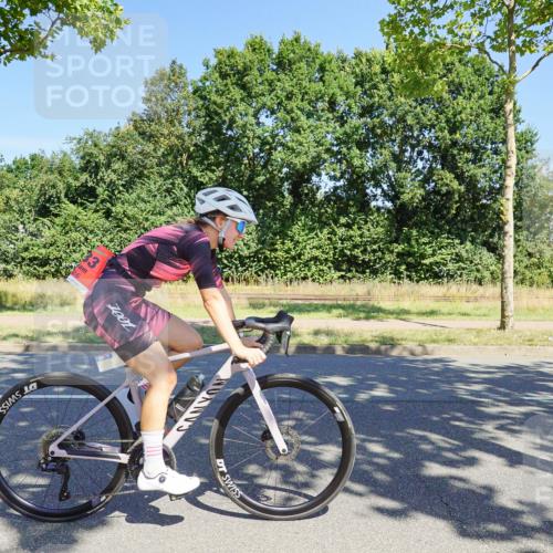 09.08.2026 - GEWOBA Citytriathlon Bremen Michael Burmester http://msf.ph/oto/9960974 09.08.2026 13:00:43 Radfahren 621, 633, 649, 700, 720, 870, 915, 933, 940, 989, 1004, 1104, 1107, 1123 meine-sportfotos.de