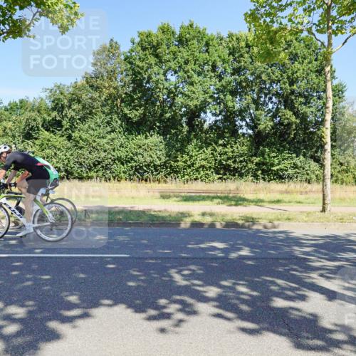 09.08.2026 - GEWOBA Citytriathlon Bremen Michael Burmester http://msf.ph/oto/9960978 09.08.2026 13:00:47 Radfahren 633, 649, 700, 870, 933, 940, 989, 1004, 1104, 1107 meine-sportfotos.de