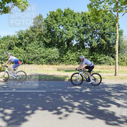 09.08.2026 - GEWOBA Citytriathlon Bremen Michael Burmester http://msf.ph/oto/9960992 09.08.2026 13:01:08 Radfahren 558, 643, 644, 782, 785, 797, 843, 944 meine-sportfotos.de