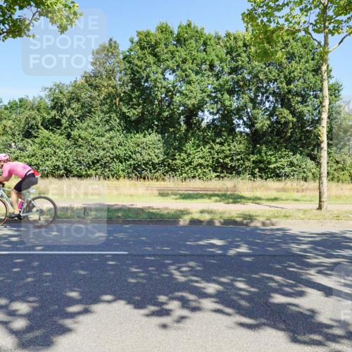 09.08.2026 - GEWOBA Citytriathlon Bremen Michael Burmester http://msf.ph/oto/9960998 09.08.2026 13:01:12 Radfahren 551, 558, 643, 644, 782, 785, 797, 801, 843, 854, 944 meine-sportfotos.de