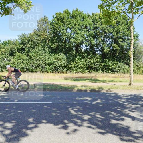 09.08.2026 - GEWOBA Citytriathlon Bremen Michael Burmester http://msf.ph/oto/9961004 09.08.2026 13:01:20 Radfahren 551, 556, 643, 666, 714, 782, 797, 801, 854, 878, 1140 meine-sportfotos.de