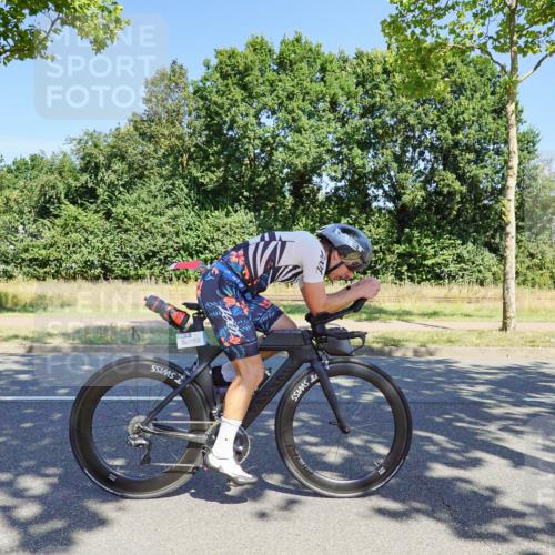 09.08.2026 - GEWOBA Citytriathlon Bremen Michael Burmester http://msf.ph/oto/9961009 09.08.2026 13:01:29 Radfahren 551, 556, 666, 669, 714, 801, 854, 859, 862, 878, 991, 1140 meine-sportfotos.de