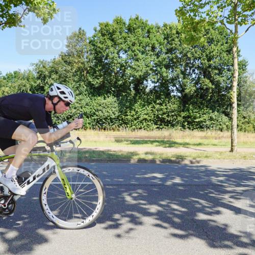 09.08.2026 - GEWOBA Citytriathlon Bremen Michael Burmester http://msf.ph/oto/9961013 09.08.2026 13:01:35 Radfahren 587, 631, 666, 669, 690, 714, 775, 859, 862, 878, 991, 1014, 1120 meine-sportfotos.de