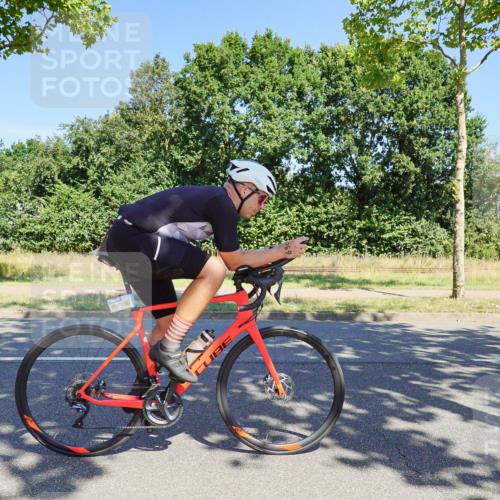 09.08.2026 - GEWOBA Citytriathlon Bremen Michael Burmester http://msf.ph/oto/9961015 09.08.2026 13:01:38 Radfahren 587, 631, 669, 690, 729, 746, 775, 859, 862, 878, 991, 1014, 1120 meine-sportfotos.de